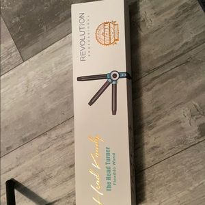 Flexible curling wand